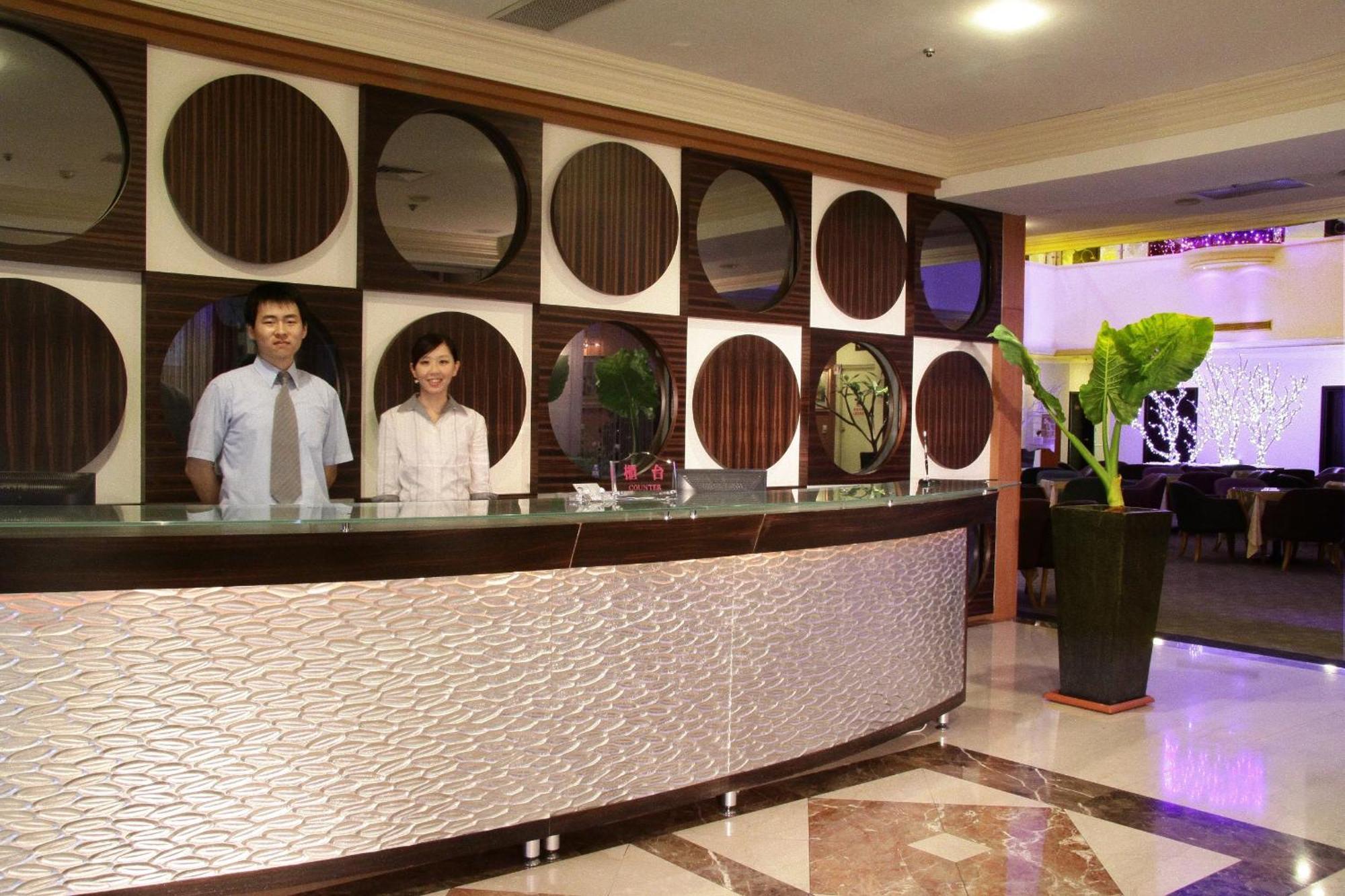 Yoai Hotel Yilan Exterior photo